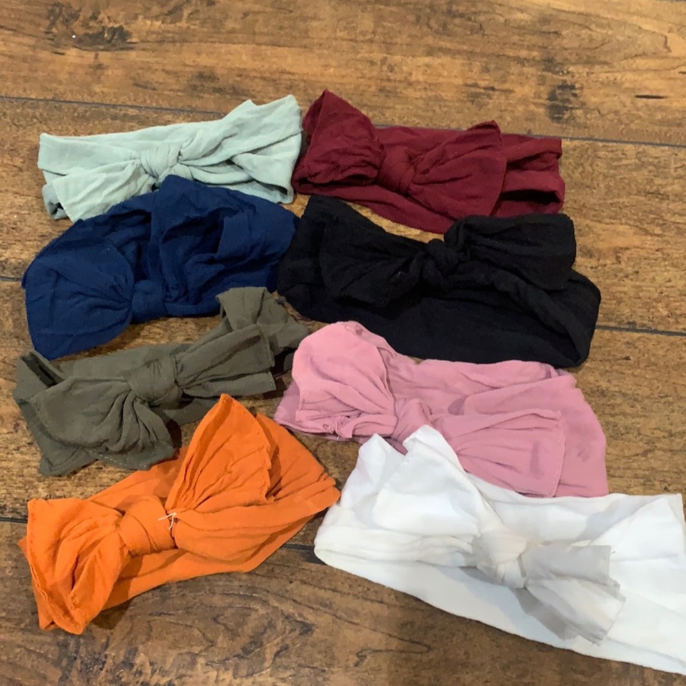 Lot of 8 baby bling bows